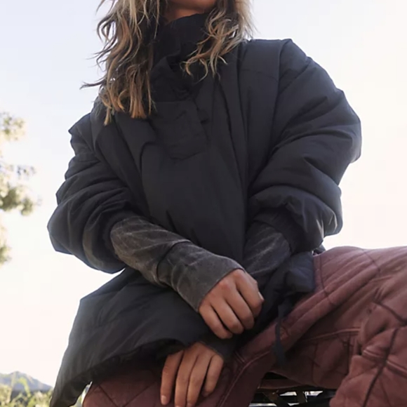 FP Movement by Free People Jackets & Blazers - NWT Free People Faye Puffer Pullover Black Oversized Jacket Size Medium